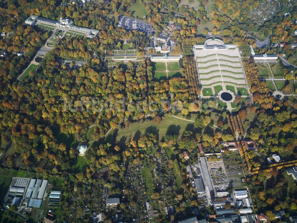 Luftaufnahme Potsdam - Parkanlagen vom Lustgarten um Schloss Sanssouci in Potsdam im Bundesland Brandenburg