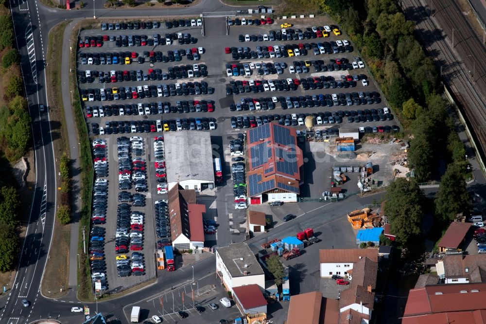 Luftaufnahme Burgsinn - Parkplatz und Abstellfläche für Automobile in Burgsinn im Bundesland Bayern, Deutschland