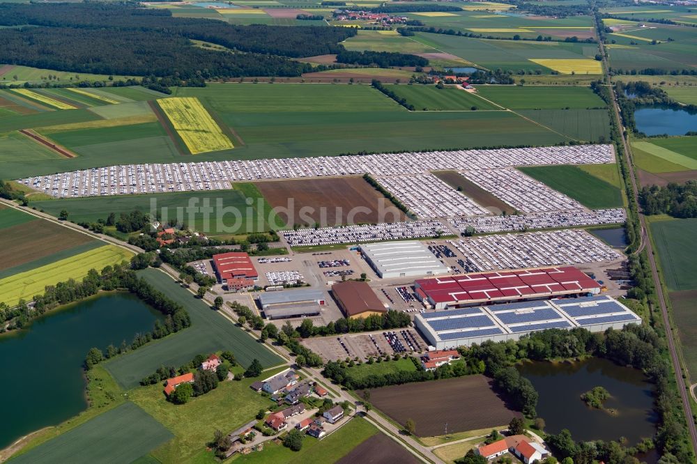 Luftbild Karlskron - Parkplatz und Abstellfläche für Automobile in Karlskron im Bundesland Bayern, Deutschland