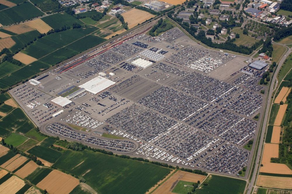 Luftbild Kippenheim - Parkplatz und Abstellfläche für Automobile in Kippenheim in Baden-Württemberg