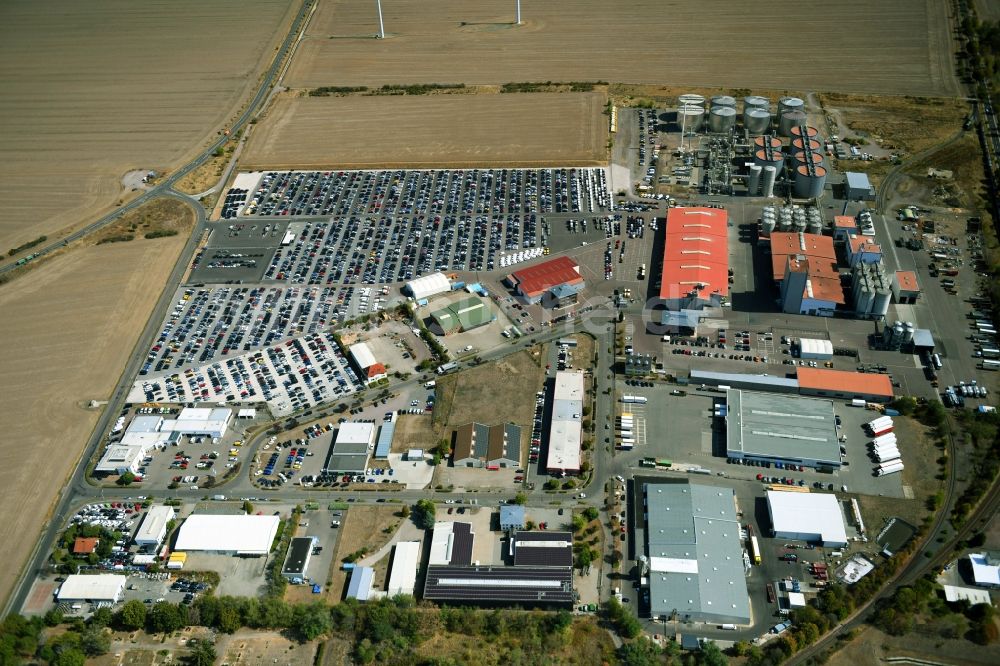 Luftbild Zörbig - Parkplatz und Abstellfläche für Automobile in Zörbig im Bundesland Sachsen-Anhalt, Deutschland