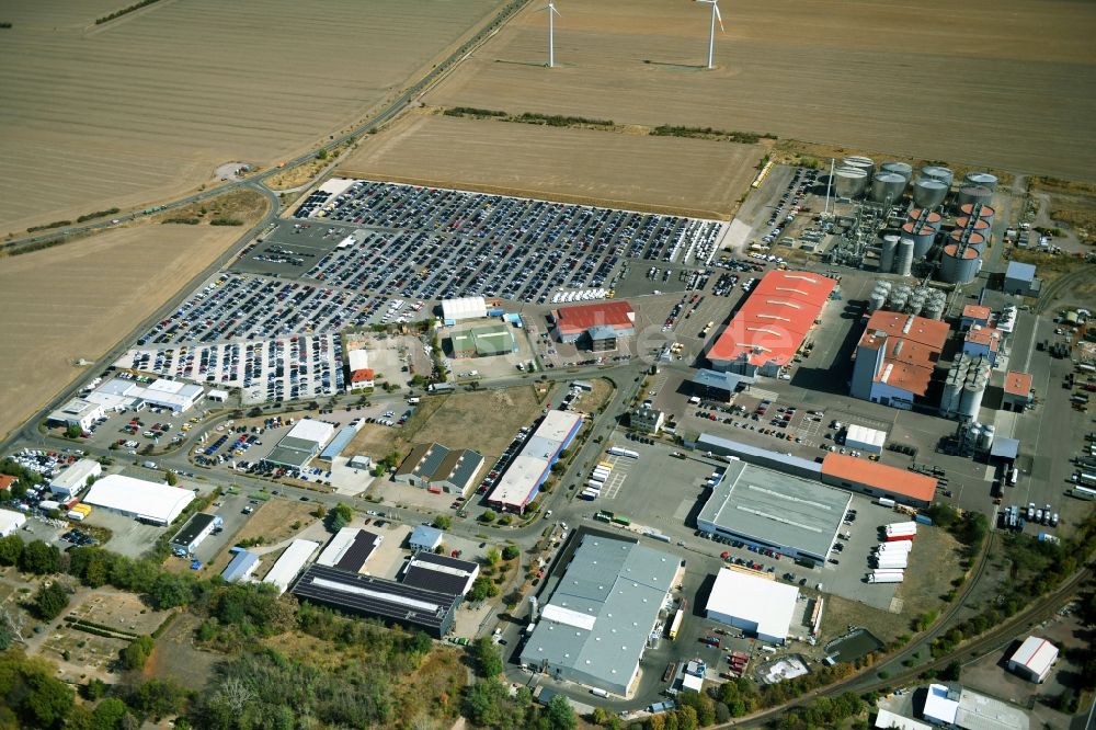 Luftaufnahme Zörbig - Parkplatz und Abstellfläche für Automobile in Zörbig im Bundesland Sachsen-Anhalt, Deutschland