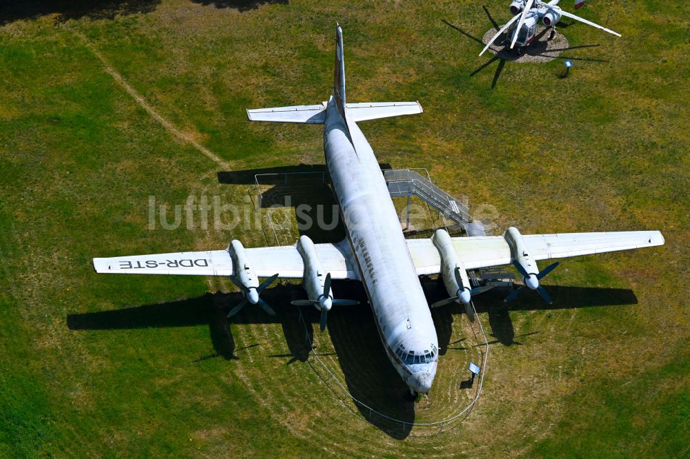 Borkheide aus der Vogelperspektive: Passagierflugzeug IL-18 der INTERFLUG im Hans Grade Museum in Borkheide im Bundesland Brandenburg
