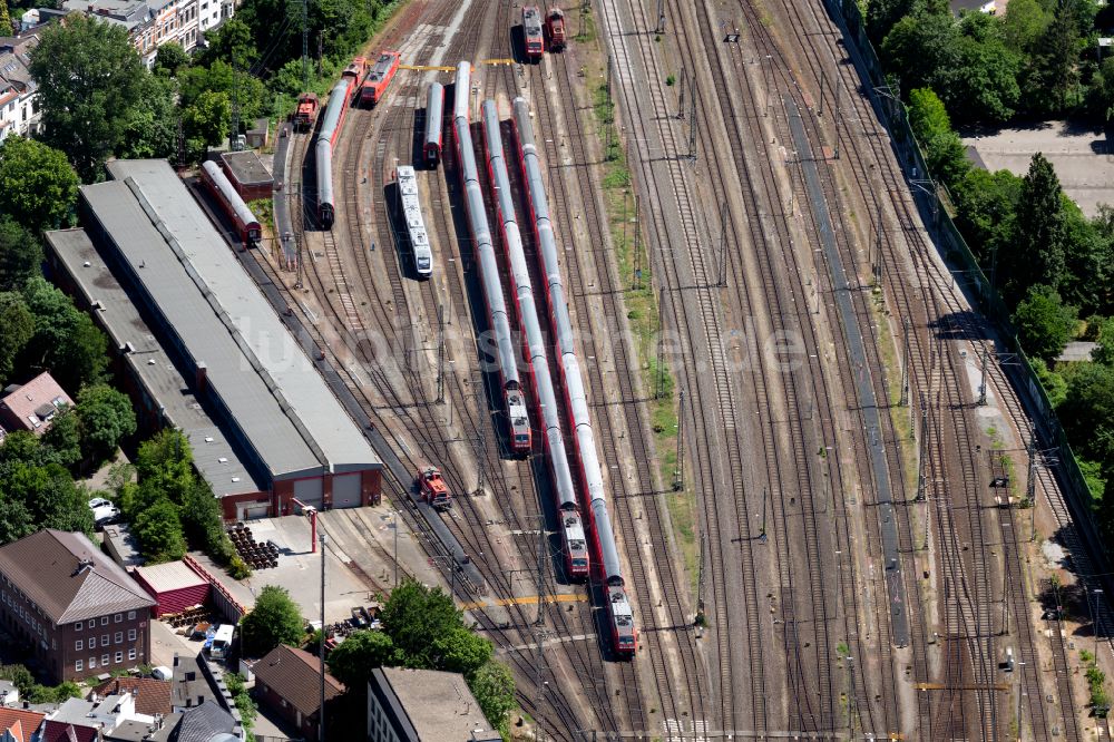 Luftbild Bremen - Personenzüge des Regionalverkehr auf Abstellgleisen am Hauptbahnhof Bremen in Bremen, Deutschland