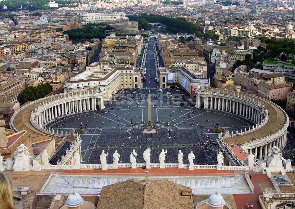 Luftaufnahme Vatikanstadt - Petersplatz von der Kuppel des Petersdom aus gesehen