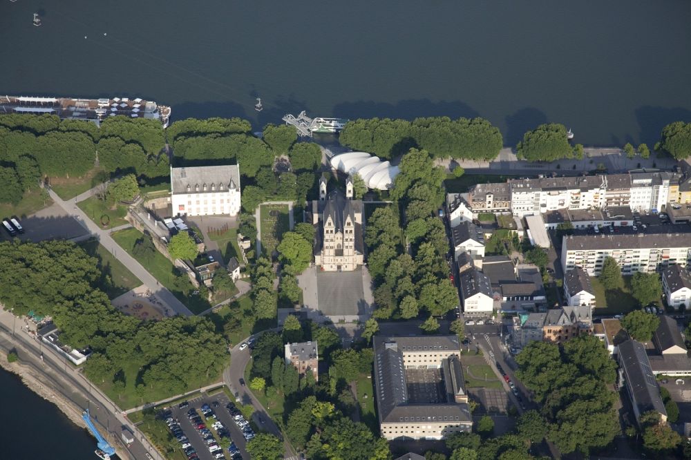 Luftaufnahme Koblenz - Pfarramt St. Kastor und Ludwig Museum in Koblenz im Bundesland Rheinland-Pfalz