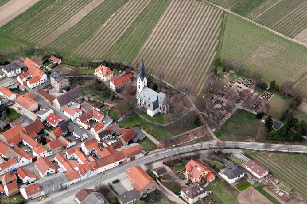 Luftaufnahme Gabsheim - Pfarrkirche St. Alban Gabsheim