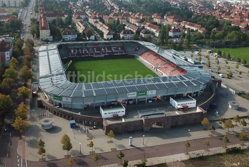 Luftbild Halle (Saale) - Photovoltaik- Solarkraftwerk am Stadion Erdgas Sportpark in Halle (Saale) im Bundesland Sachsen-Anhalt