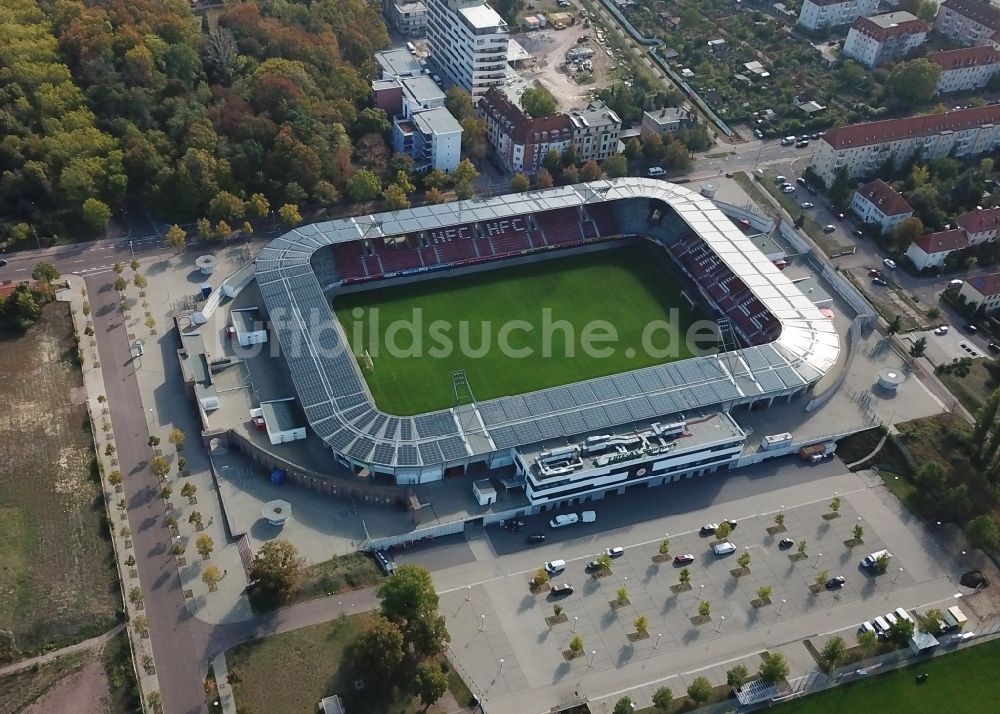 Luftaufnahme Halle (Saale) - Photovoltaik- Solarkraftwerk am Stadion Erdgas Sportpark in Halle (Saale) im Bundesland Sachsen-Anhalt