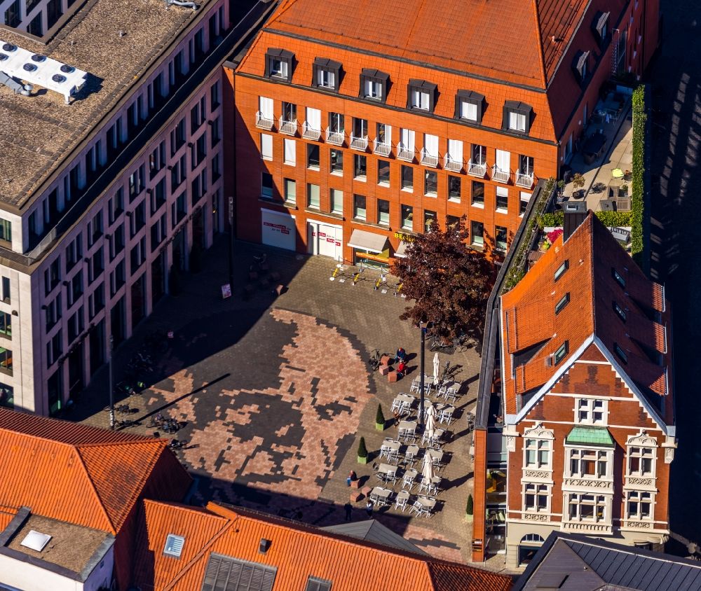 Münster aus der Vogelperspektive: Picassoplatz in der Altstadt in Münster im Bundesland Nordrhein-Westfalen, Deutschland