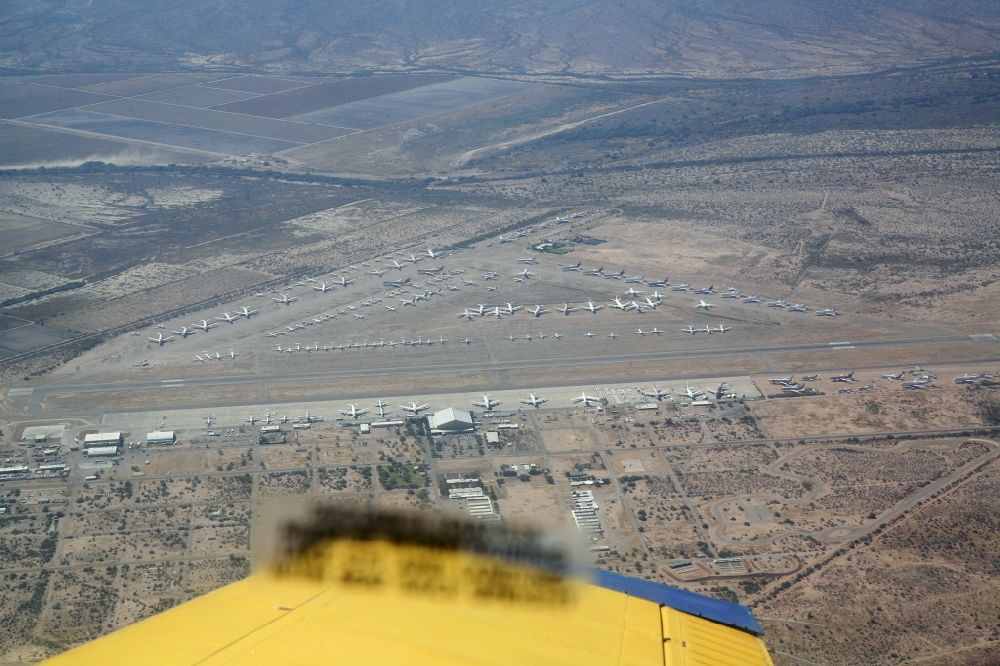 Marana aus der Vogelperspektive: Pinal Airpark im Marana in Arizona in den Vereinigten Staaten