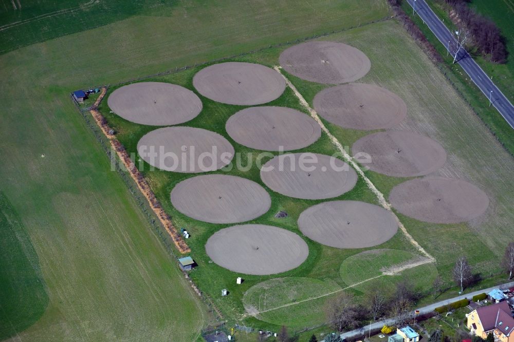 Eiche aus der Vogelperspektive: Pivot- Bewässerungsanlage auf landwirtschaftlichen Feldern in Eiche im Bundesland Brandenburg, Deutschland