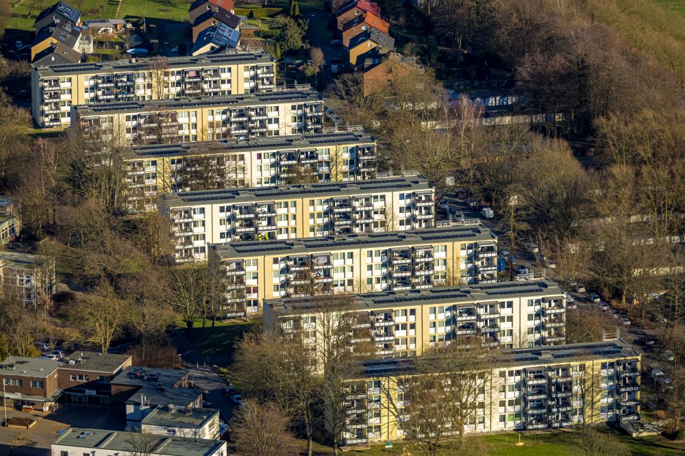 Castrop-Rauxel von oben - Plattenbau- Hochhaus- Wohnsiedlung in Castrop-Rauxel im Bundesland Nordrhein-Westfalen, Deutschland