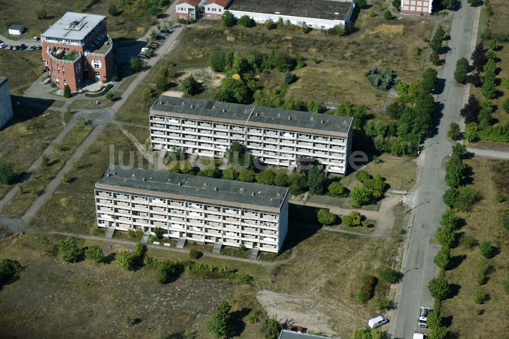 Luftbild Stendal - Plattenbau- Hochhaus- Wohnsiedlung an der Lemgoer Straße in Stendal im Bundesland Sachsen-Anhalt