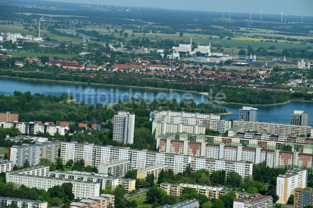 Luftaufnahme Magdeburg - Plattenbau- Hochhaus- Wohnsiedlung in Magdeburg im Bundesland Sachsen-Anhalt, Deutschland