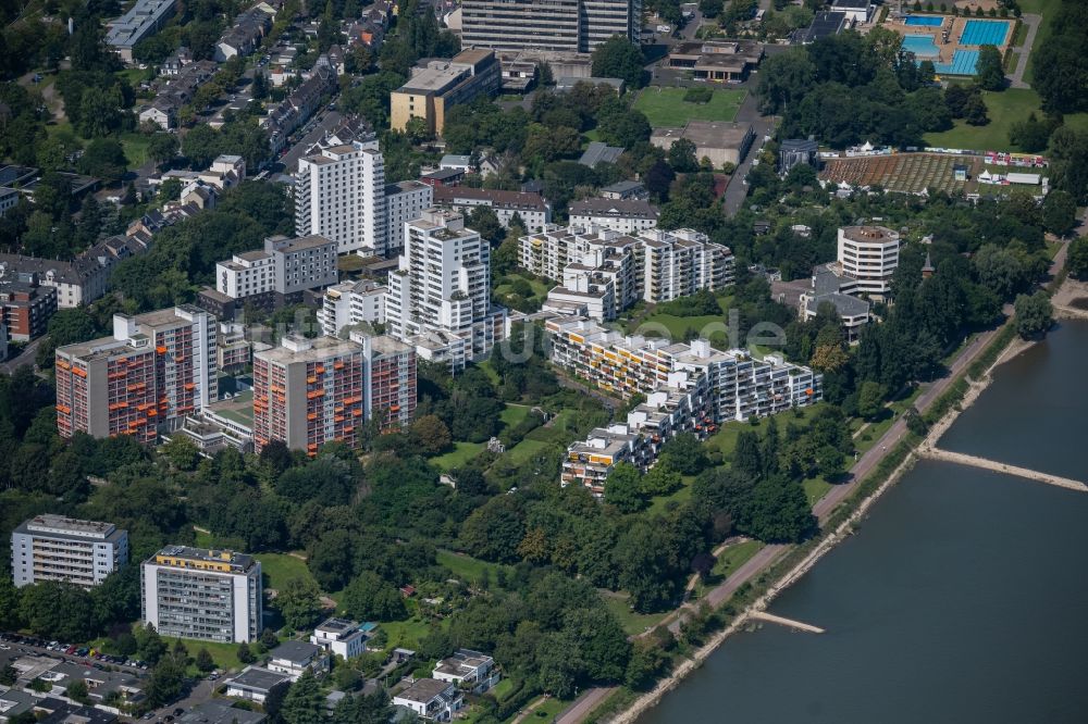 Luftaufnahme Bonn - Plattenbau- Hochhaus- Wohnsiedlung an der Römerstraße in Bonn im Bundesland Nordrhein-Westfalen, Deutschland