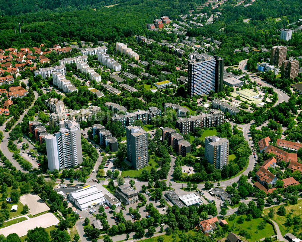 Luftaufnahme Tübingen - Plattenbau- Hochhaus- Wohnsiedlung in Tübingen im Bundesland Baden-Württemberg, Deutschland