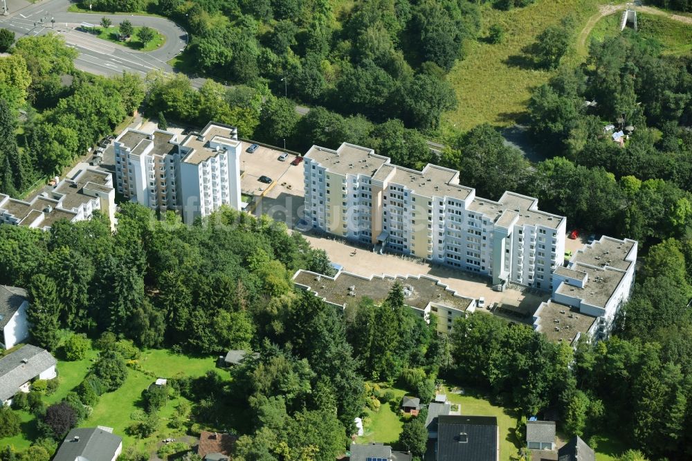 Gießen von oben - Plattenbau- Hochhaus- Wohnsiedlung am Unterhof in Gießen im Bundesland Hessen, Deutschland