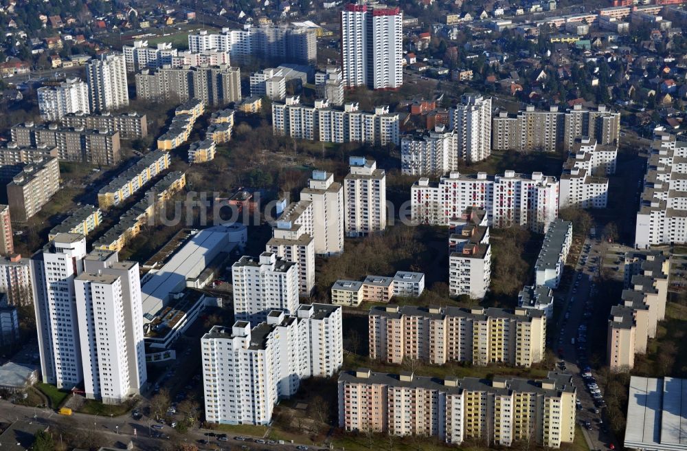 Luftbild Berlin - Plattenbauten im Ortsteil Gropiusstadt in Berlin