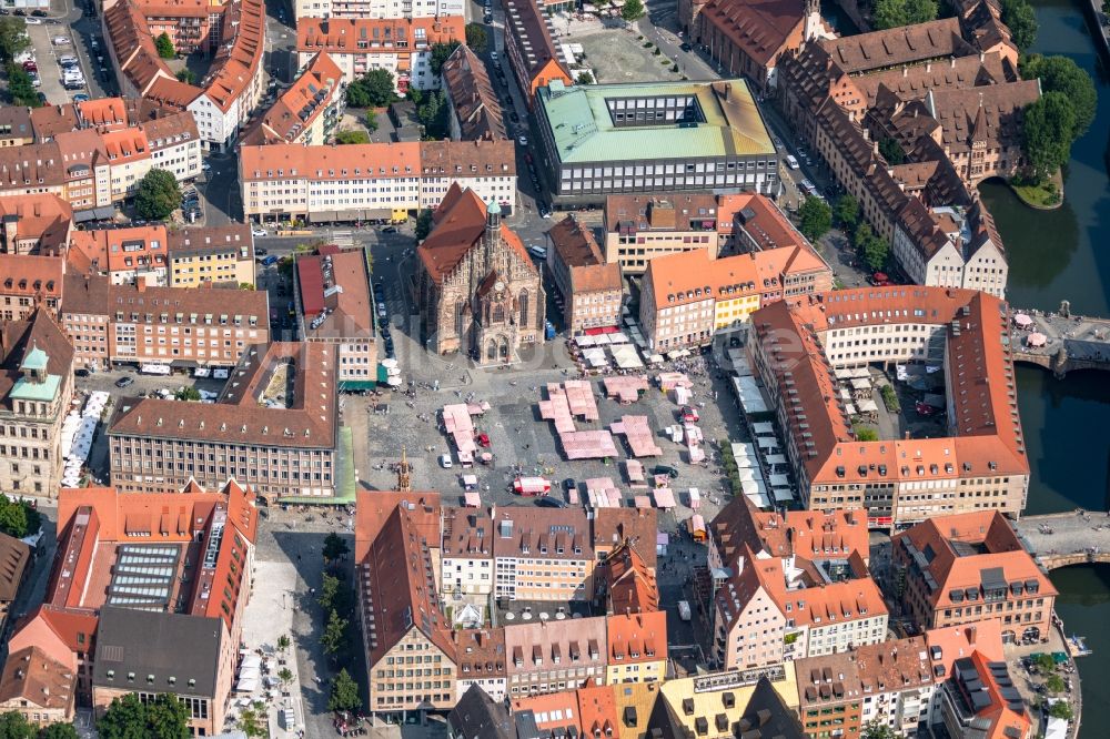 Luftaufnahme Nürnberg - Platz- Ensemble Hauptmarkt Nürnberg in Nürnberg im Bundesland Bayern, Deutschland