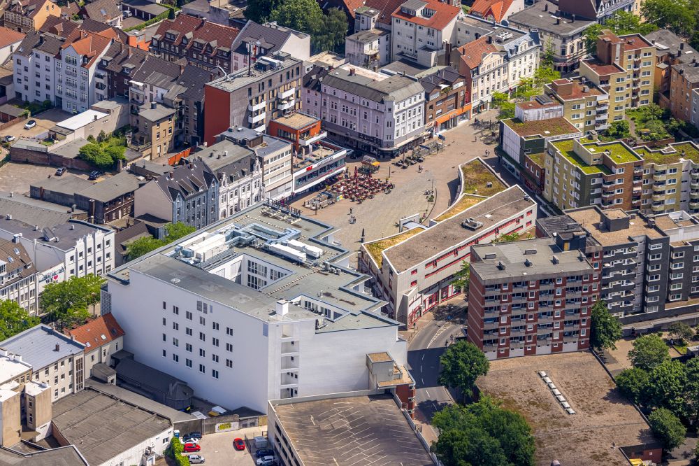 Luftbild Herne - Platz- Ensemble Robert-Brauner-Platz mit dem Einkaufszentrum Neue Höfe an der Bahnhofstraße in Herne im Bundesland Nordrhein-Westfalen, Deutschland