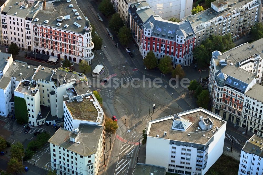 Magdeburg aus der Vogelperspektive: Platz Hasselbachplatz im Ortsteil Altstadt in Magdeburg im Bundesland Sachsen-Anhalt, Deutschland