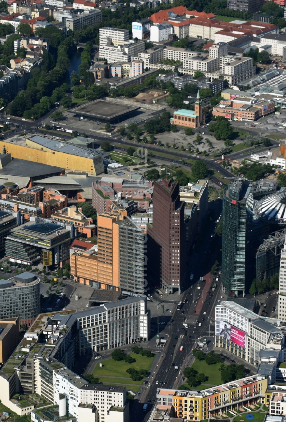 Luftbild Berlin - Potsdamer und Leipziger Platz im Innenstadt- Zentrum in Berlin