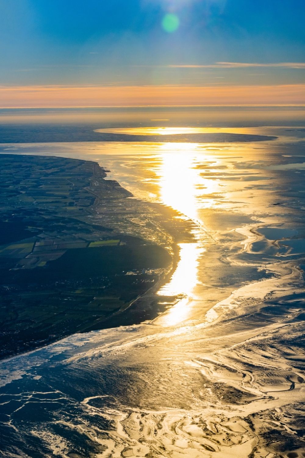 Luftbild Cuxhaven - Prielenbildung in der Wattenmeerlandschaft der Nordsee in Cuxhaven im Bundesland Niedersachsen, Deutschland