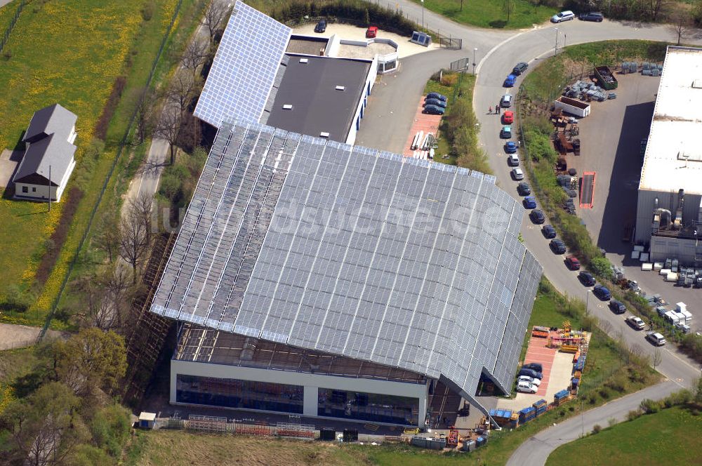 Luftbild Oelsnitz - Produktionshalle der Firma Meiser Gitterroste in Oelsnitz