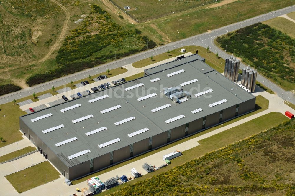 Schwerin von oben - Produktionsstandort von Procap im Industriepark in Schwerin im Bundesland Mecklenburg-Vorpommern