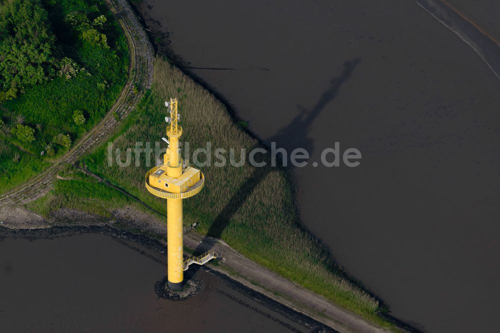 Nordenham aus der Vogelperspektive: Radar- Antennen- Sendeturm und Funkmast der Flugsicherung an der Halbinsel Langlütjen 1 an der Wesermündung in Nordenham im Bundesland Niedersachsen, Deutschland