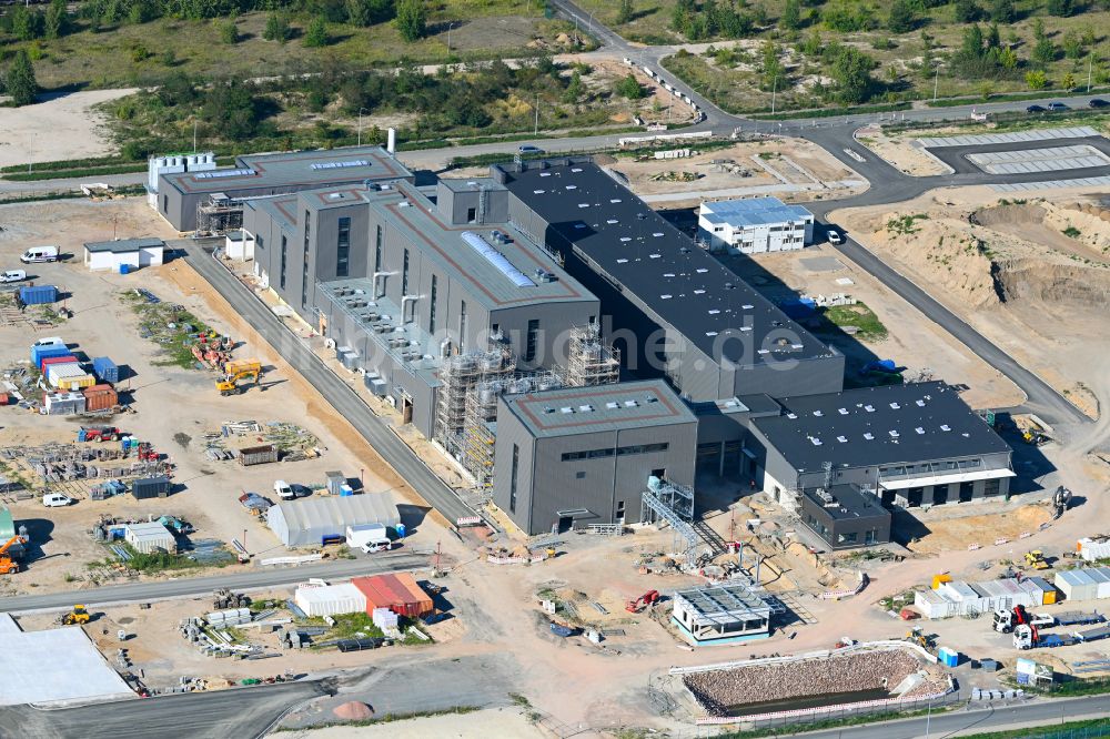 Luftbild Wolfen - Raffinerie- Werksgelände des Chemieproduzenten der AMG Lithium GmbH in Wolfen im Bundesland Sachsen-Anhalt, Deutschland