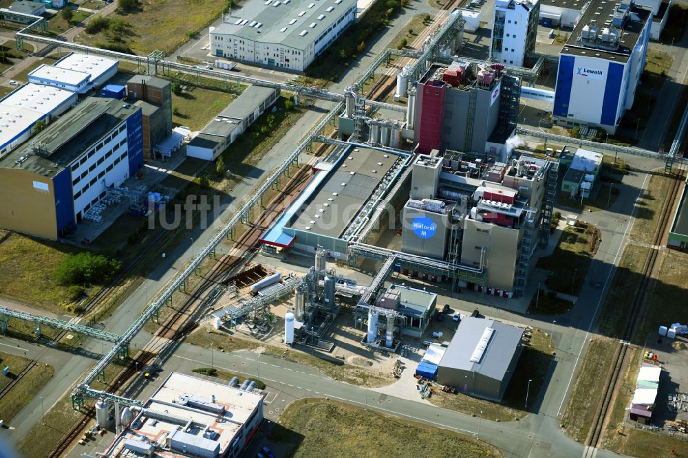 Bitterfeld-Wolfen von oben - Raffinerie- Werksgelände des Chemieproduzenten Dow Deutschland Anlagengesellschaft mbH im Ortsteil Greppin in Bitterfeld-Wolfen im Bundesland Sachsen-Anhalt
