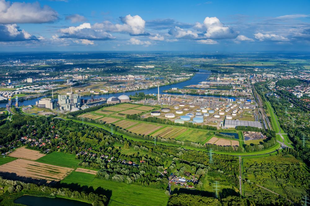 Luftbild Hamburg - Raffinerie- Werksgelände des Mineralölproduzenten HOLBORN Europa Raffinerie GmbH in Hamburg - Harburg, Deutschland