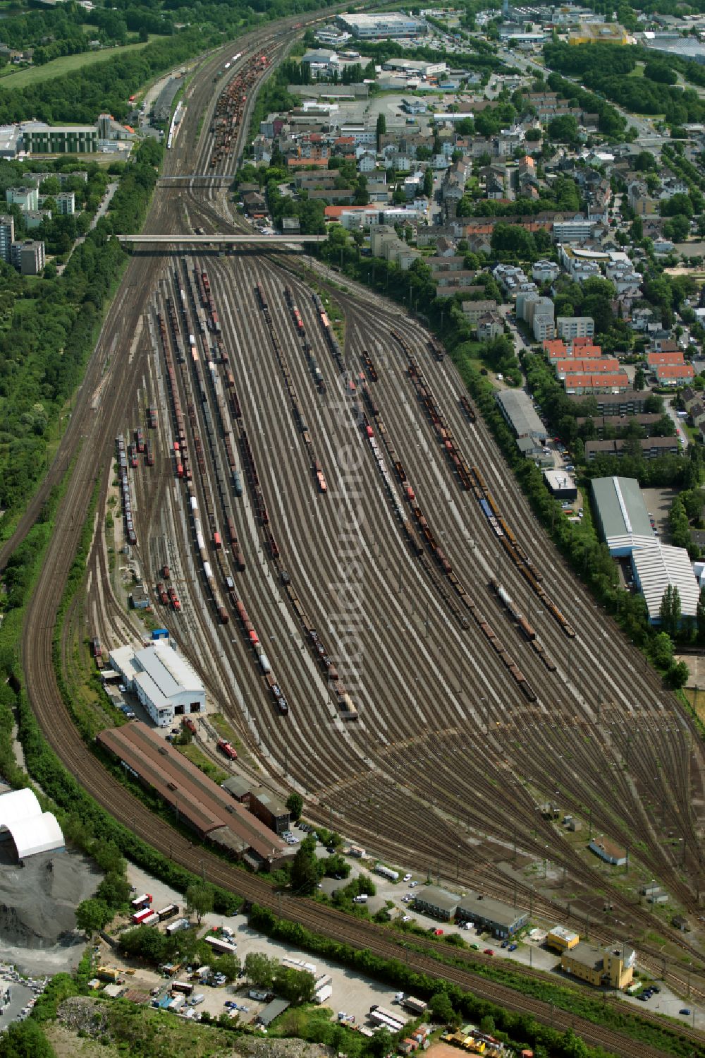 Hagen aus der Vogelperspektive: Rangierbahnhof und Güterbahnhof der Deutschen Bahn in Hagen im Bundesland Nordrhein-Westfalen, Deutschland