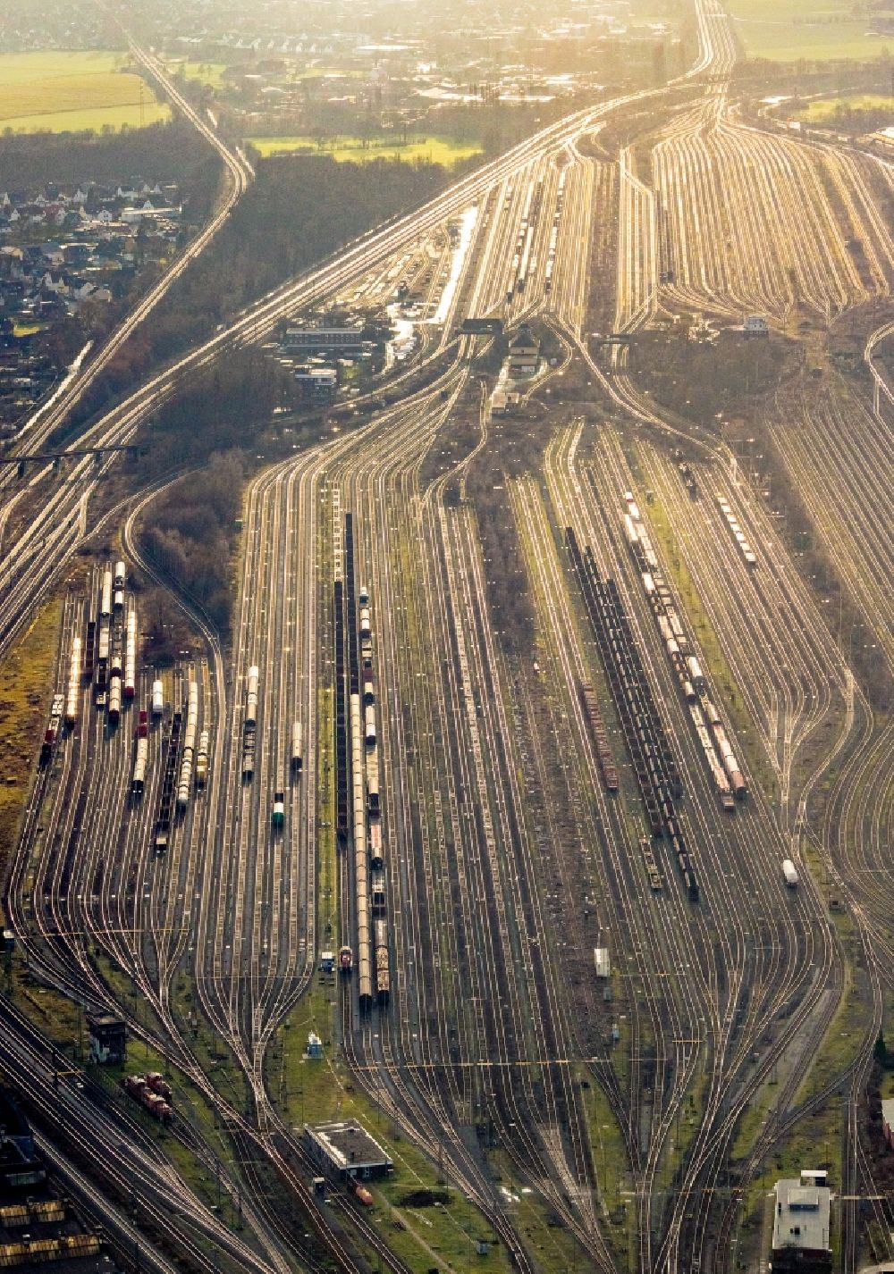 Luftbild Hamm - Rangierbahnhof und Güterbahnhof der Deutschen Bahn in Hamm im Bundesland Nordrhein-Westfalen, Deutschland