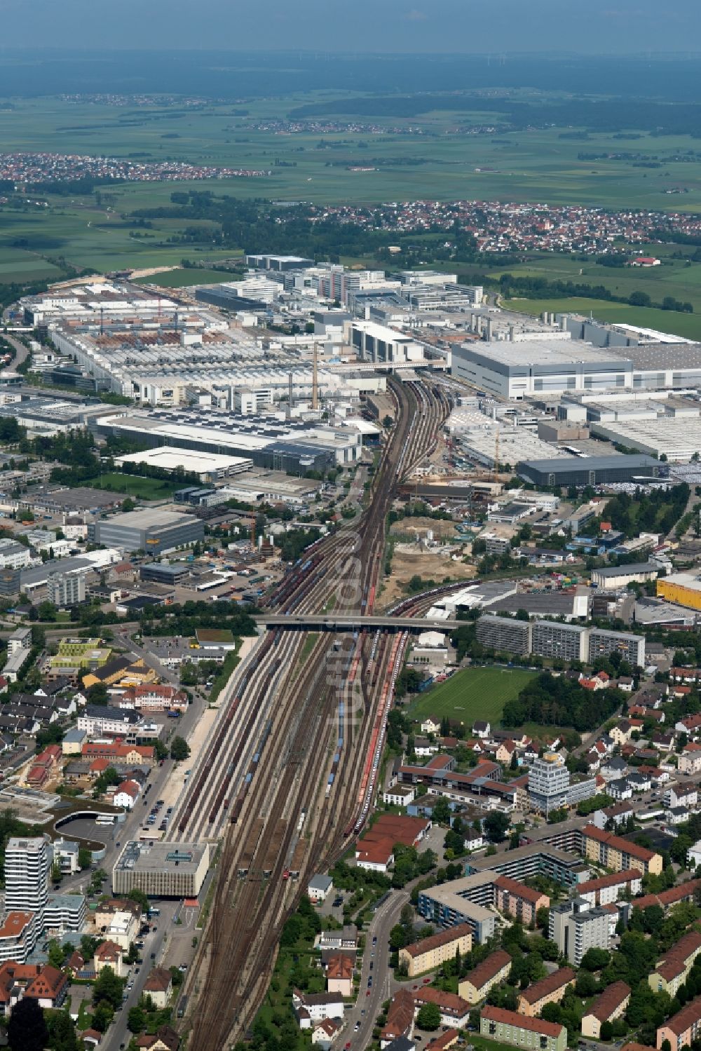 Luftbild Ingolstadt - Rangierbahnhof und Güterbahnhof der Deutschen Bahn in Ingolstadt im Bundesland Bayern, Deutschland