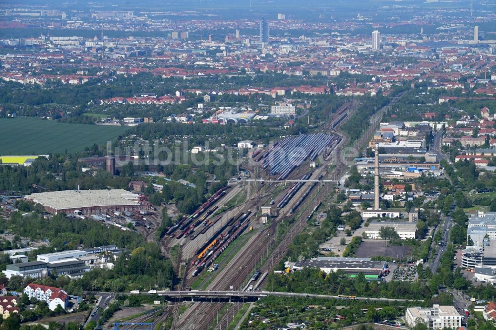Luftaufnahme Leipzig - Rangierbahnhof und Güterbahnhof der Deutschen Bahn im Ortsteil Engelsdorf in Leipzig im Bundesland Sachsen, Deutschland