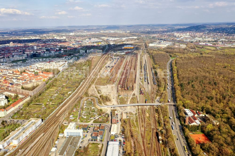 Luftbild Karlsruhe - Rangierbahnhof und Güterbahnhof der Deutschen Bahn im Ortsteil Südstadt in Karlsruhe im Bundesland Baden-Württemberg, Deutschland