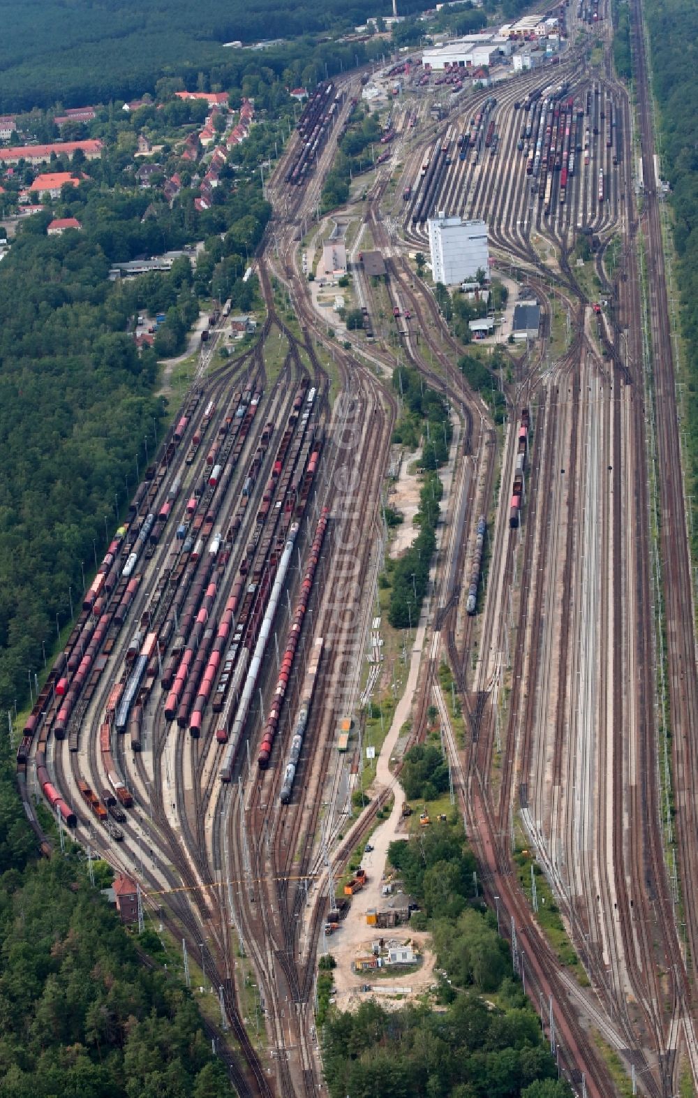 Luftaufnahme Neuseddin - Rangierbahnhof und Güterbahnhof Seddin der Deutschen Bahn in Neuseddin im Bundesland Brandenburg