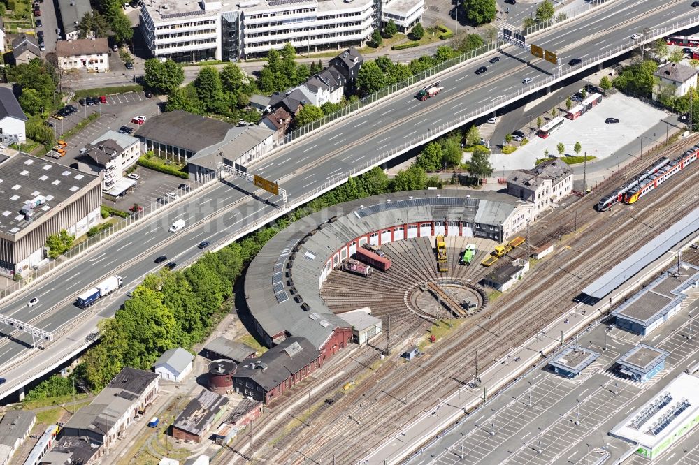 Luftbild Siegen - Rangierbahnhof und Güterbahnhof sowie Hauptbahnhof der Deutschen Bahn in Siegen im Bundesland Nordrhein-Westfalen, Deutschland
