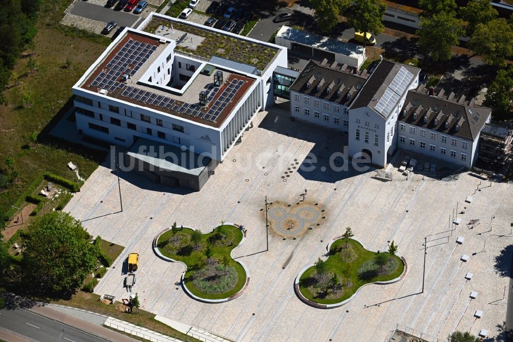 Luftbild Hohen Neuendorf - Rathaus in Hohen Neuendorf im Bundesland Brandenburg, Deutschland
