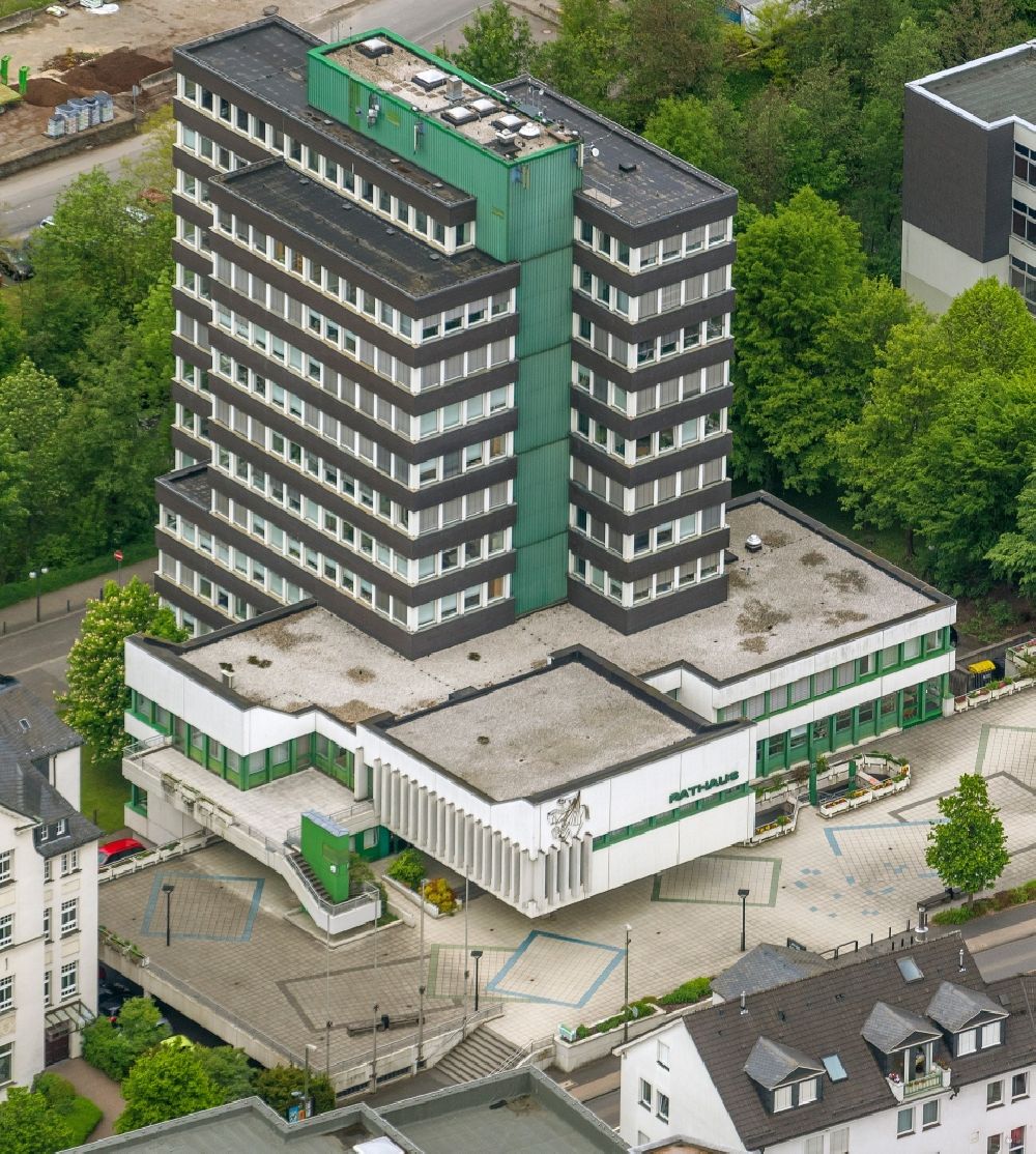 Olpe von oben - Rathaus Olpe im Bundesland Nordrhein-Westfalen