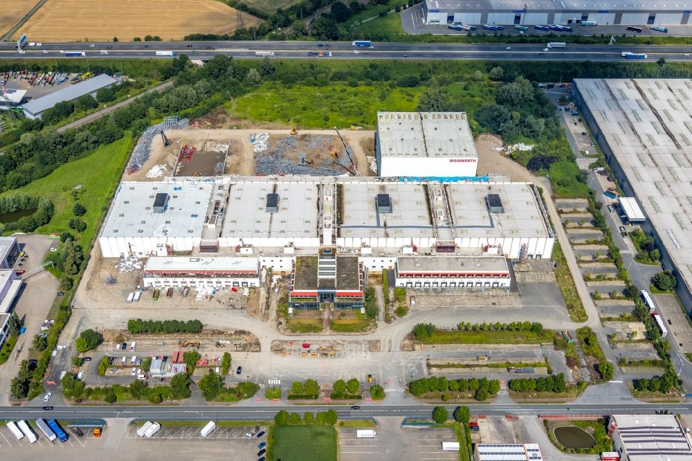 Luftbild Bönen - Rückbau eines Hochregal- Lager-Gebäudekomplex und Logistikzentrum WOOLWORTH in Bönen im Bundesland Nordrhein-Westfalen, Deutschland