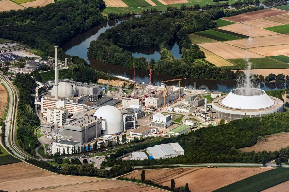 Luftbild Neckarwestheim - Reaktorblöcke und Anlagen des AKW - KKW Kernkraftwerk in Neckarwestheim im Bundesland Baden-Württemberg, Deutschland