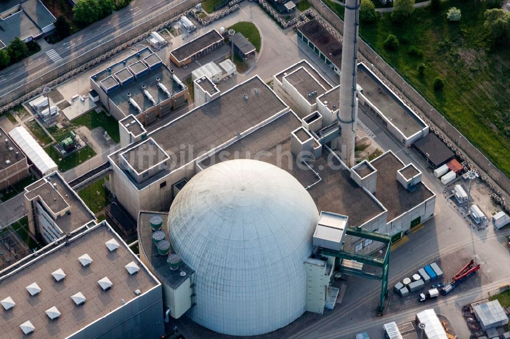 Luftaufnahme Philippsburg - Reaktorblöcke und Anlagen des AKW - KKW Kernkraftwerk in Philippsburg im Bundesland Baden-Württemberg, Deutschland