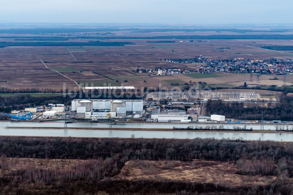 Luftbild Fessenheim - Reaktorblöcke und Anlagen des AKW - KKW Kernkraftwerk in Fessenheim in Grand Est, Frankreich