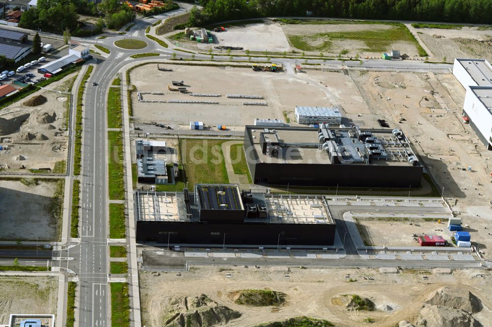 Luftaufnahme Ingolstadt - Rechenzentrum und Energiezentrum im Entwicklungsgebiet der Industriebrache IN-Campus in Ingolstadt im Bundesland Bayern, Deutschland