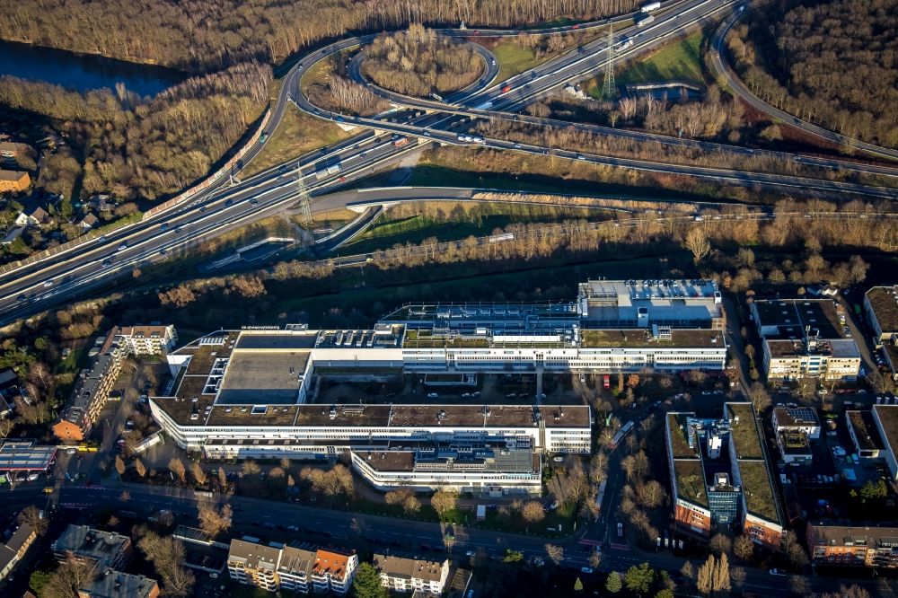 Luftaufnahme Düsseldorf - Rechenzentrum Interxion Deutschland GmbH in Düsseldorf im Bundesland Nordrhein-Westfalen, Deutschland