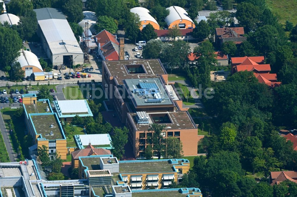 Luftaufnahme Berlin - Rehabilitationszentrum der Rehaklinik im Ortsteil Marzahn in Berlin, Deutschland